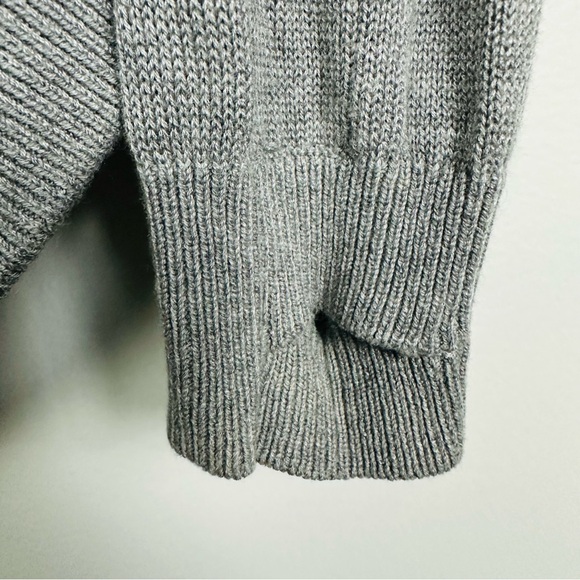 Lululemon Athletica Gray Women's Cardigan Size 8 - Picture 6 of 8